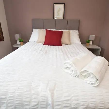 Cosy 3 Bed With Parking- Family And Contractors Villa Birmingham Exterior photo