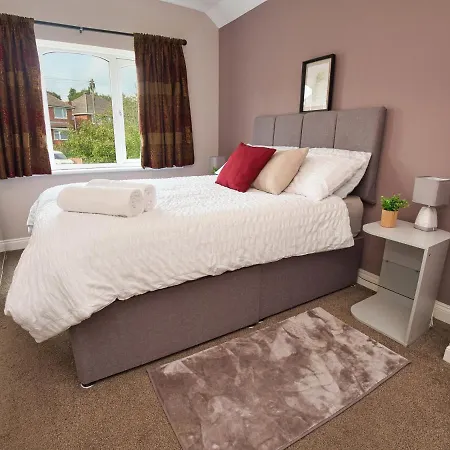Cosy 3 Bed With Parking- Family And Contractors Villa Birmingham Exterior photo
