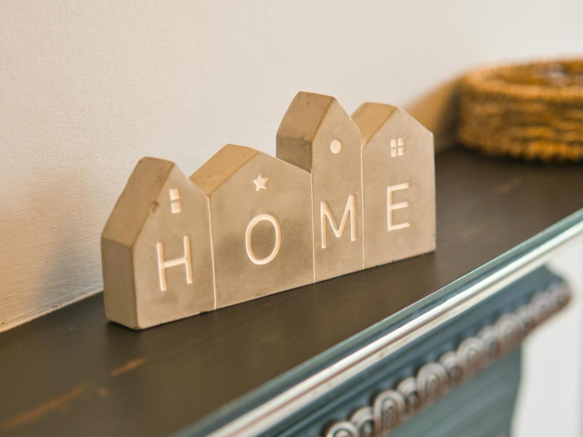 Cosy 3 Bed With Parking- Family And Contractors Сasa de vacaciones *